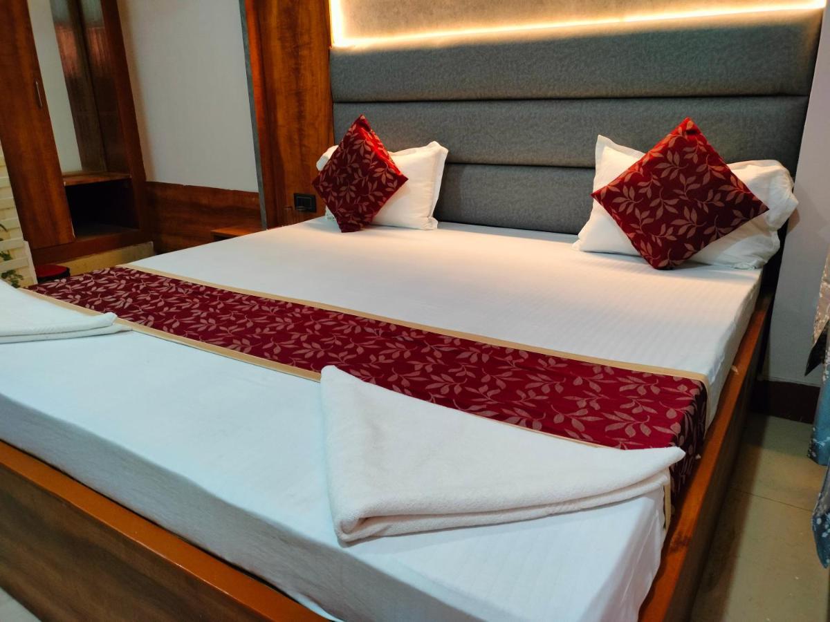 Hotel City Park Гувахати Экстерьер фото
