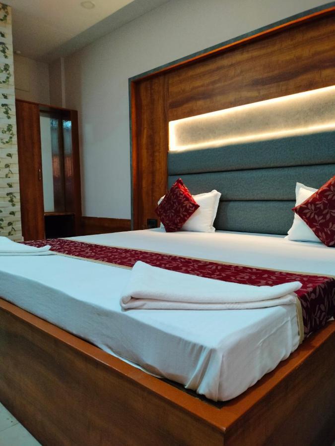 Hotel City Park Гувахати Экстерьер фото